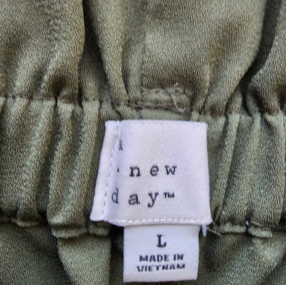 Anew Day Olive Green Paper Bag Waist Pockets Pullon Women's Pants Size L - Picture 3 of 6
